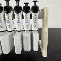 Integra Multichannel Pipettes w/Stand - Quantity 7 image 3